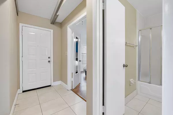 3236 S Carambola CIR, Coconut Creek, FL 33066