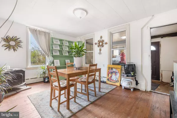 10 ROSELAWN AVE, Wilmington, DE 19805