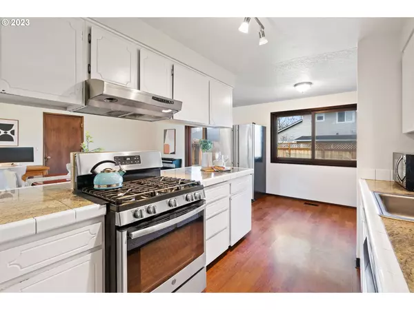 20985 SW ROCK RD, Beaverton, OR 97003