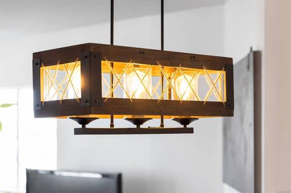 1010 View St #705, Victoria, BC V8V 4Y3