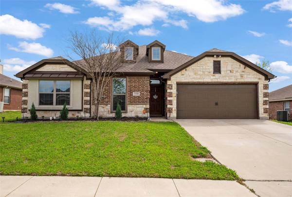 1318 Yukon Drive, Midlothian, TX 76065