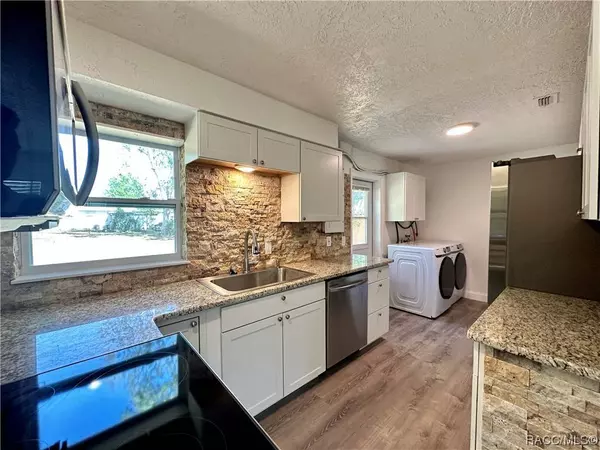 20 S Wadsworth AVE, Beverly Hills, FL 34465