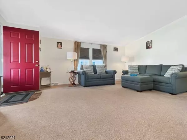 11 Morningside Drive, White Twp., NJ 07823