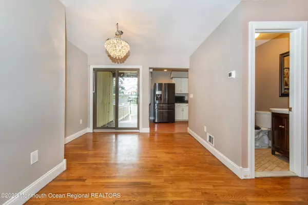 52 Ellen Heath Drive #52, Matawan, NJ 07747