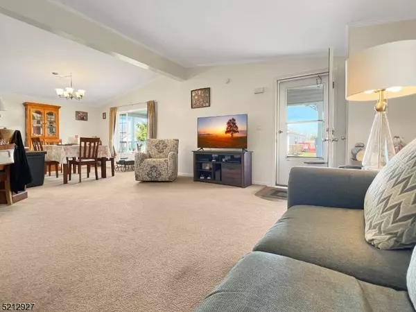 11 Morningside Drive, White Twp., NJ 07823