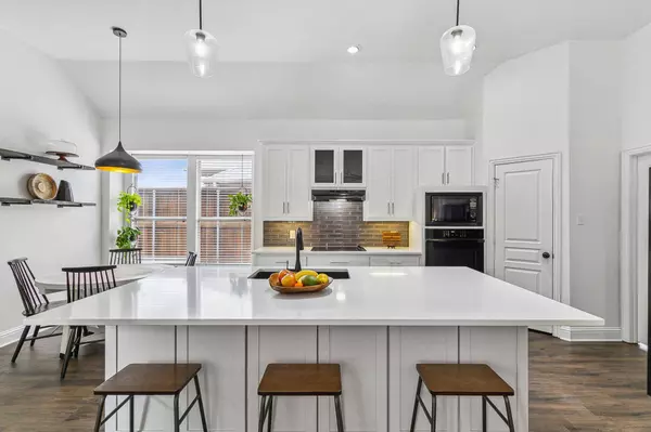 4240 Arbor Creek Drive, Carrollton, TX 75010