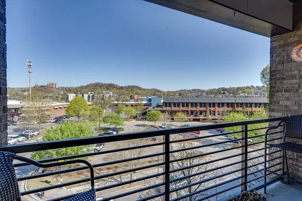 200 Manufacturers Rd #Apt 432, Chattanooga, TN 37405