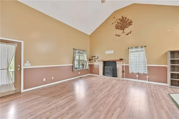 26 Vaughan DR NE, Cartersville, GA 30121