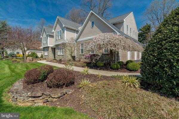 101 LISA CT, Mohnton, PA 19540