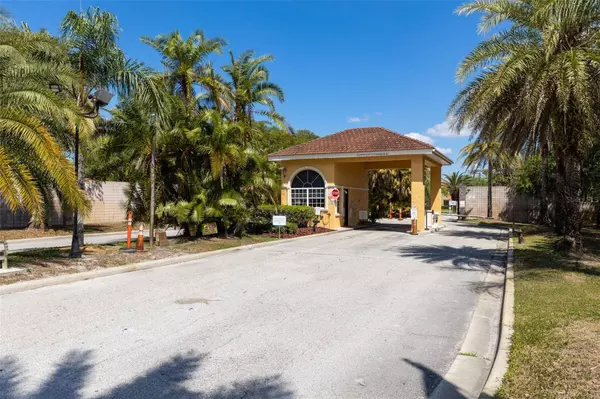 21012 PICASSO CT #J205, Land O Lakes, FL 34637