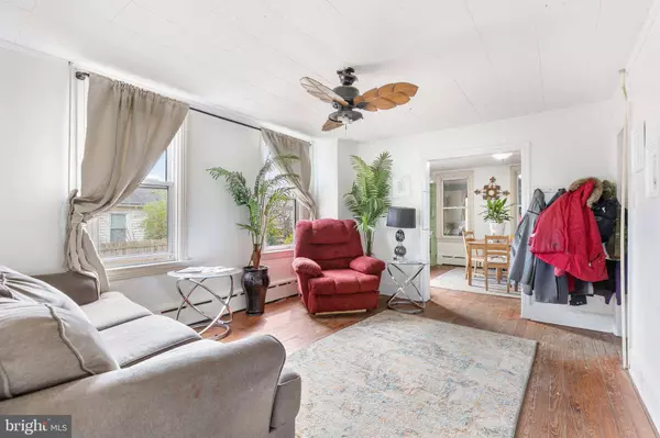 10 ROSELAWN AVE, Wilmington, DE 19805