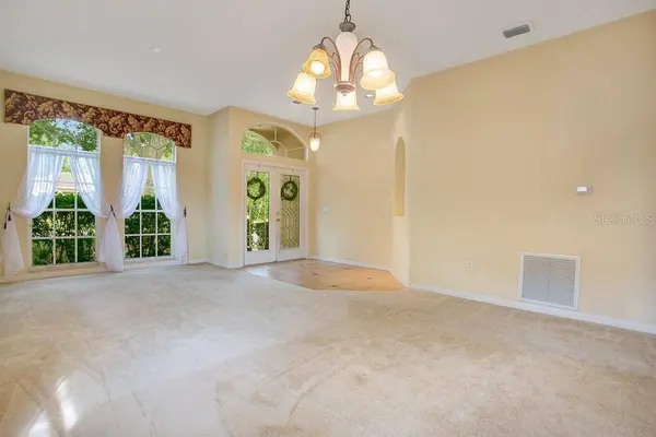 2 SPRING GLEN DR, Debary, FL 32713