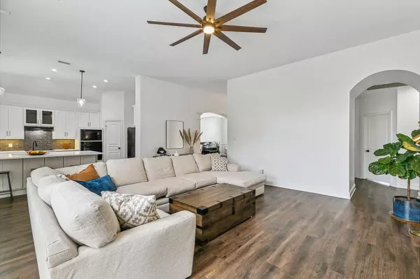 4240 Arbor Creek Drive, Carrollton, TX 75010