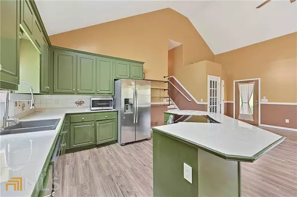 26 Vaughan DR NE, Cartersville, GA 30121