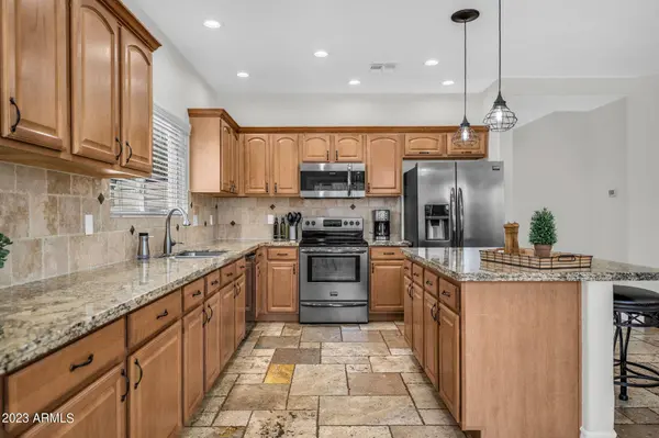 1703 W AMBERWOOD Drive, Phoenix, AZ 85045