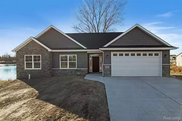 10538 PINE VALLEY Drive, Grand Blanc, MI 48439