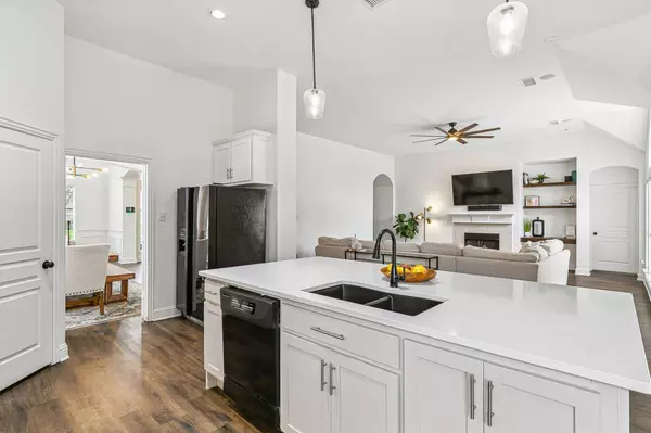 4240 Arbor Creek Drive, Carrollton, TX 75010