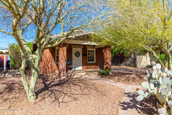 2030 N DAYTON Street, Phoenix, AZ 85006