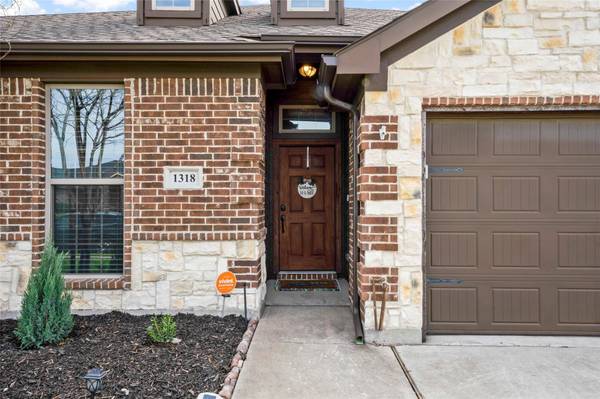 1318 Yukon Drive, Midlothian, TX 76065