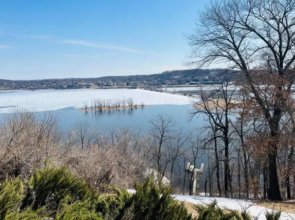 1583 Rivercrest RD N, Lakeland, MN 55043