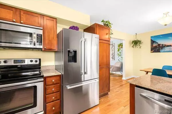 3437 DURHAM Road, Royal Oak, MI 48073