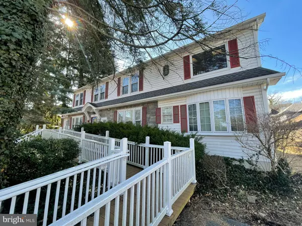 614 LOCUST LN, State College, PA 16801