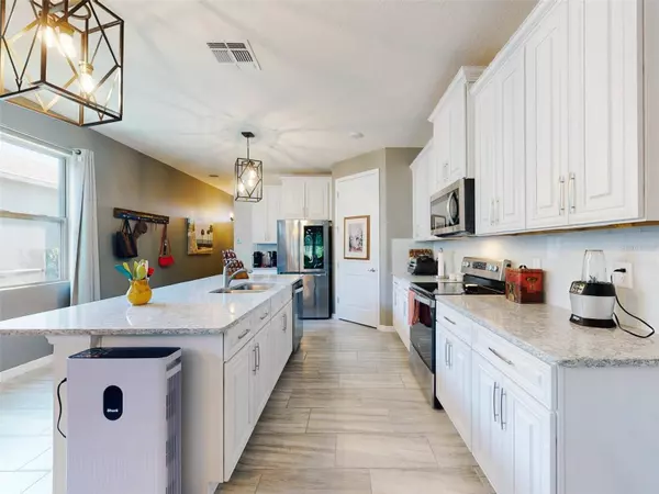 17346 BLAZING STAR CIR, Clermont, FL 34714