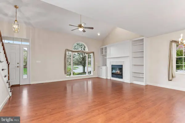 980 WOODLEY DR, Mechanicsburg, PA 17050