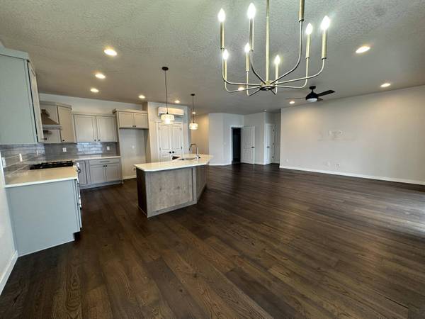 3719 Harper WAY, Medford, OR 97504