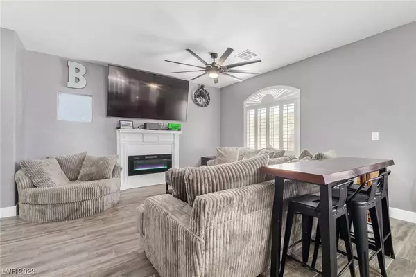 52 Mesa Rivera Street, Henderson, NV 89012