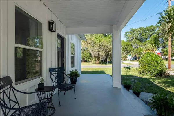 207 SE 1ST AVE, Williston, FL 32696