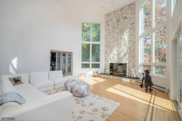 105 Windsor Dr, Montville Twp., NJ 07058