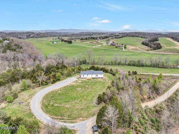 4925 Lonesome Pine Tr, Greeneville, TN 37745