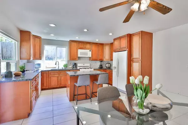 409 Phire Pl, Spring Valley, CA 91977