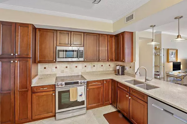 1750 ST CHARLES AVE #639, New Orleans, LA 70130