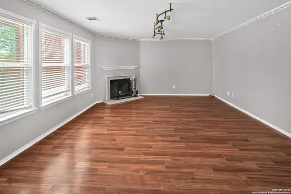 3922 Privet Pl, San Antonio, TX 78259