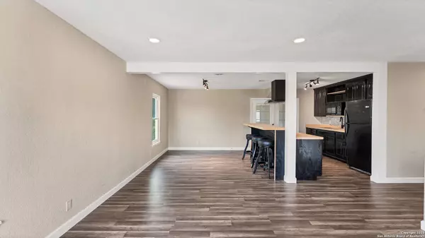 5410 Wales St, San Antonio, TX 78223