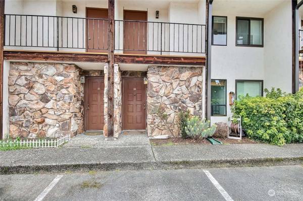 7812 196th ST SW #B4, Edmonds, WA 98026