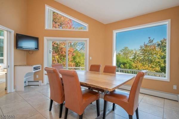 105 Windsor Dr, Montville Twp., NJ 07058