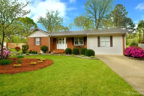 4871 Club View DR, Concord, NC 28025