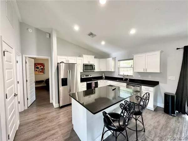 7090 N Santos DR, Citrus Springs, FL 34434