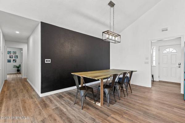 23419 N Derting Road, Hayden, ID 83835