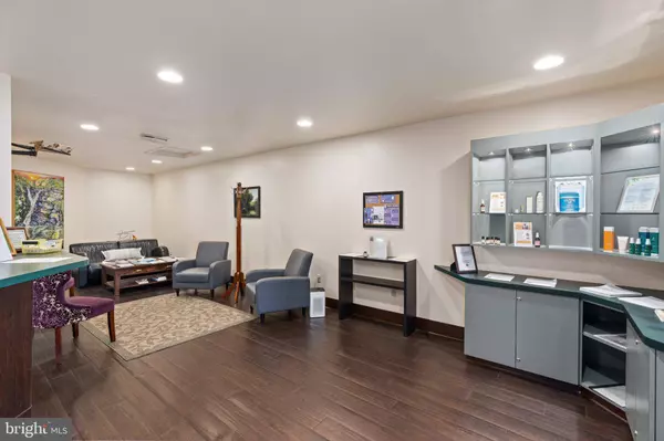 5055 SWAMP RD #203 & 206, Fountainville, PA 18923