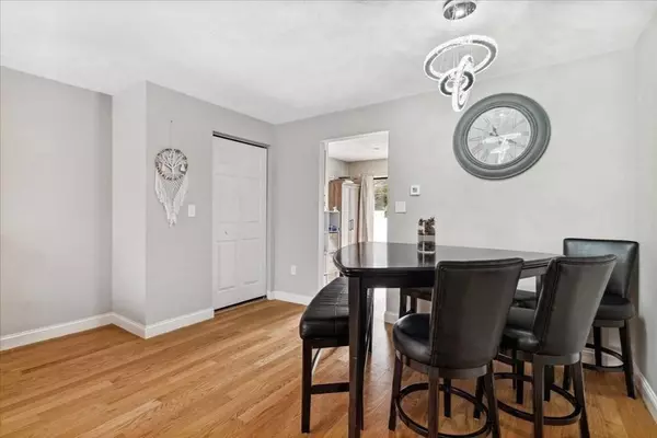 227 Farrwood Dr #227, Haverhill, MA 01835