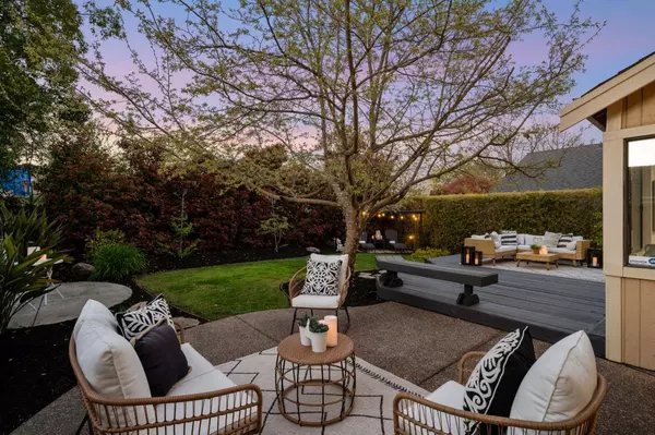 360 Flaming Oak DR, Pleasant Hill, CA 94523