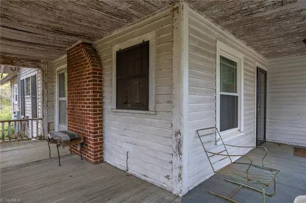 5712 McLeansville RD, Mcleansville, NC 27301