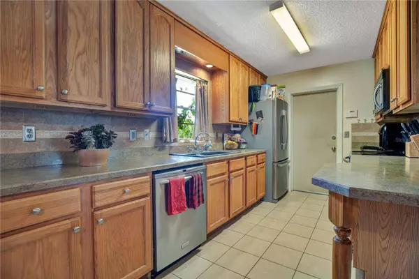 2701 CLEAR COVE LN, Orlando, FL 32805