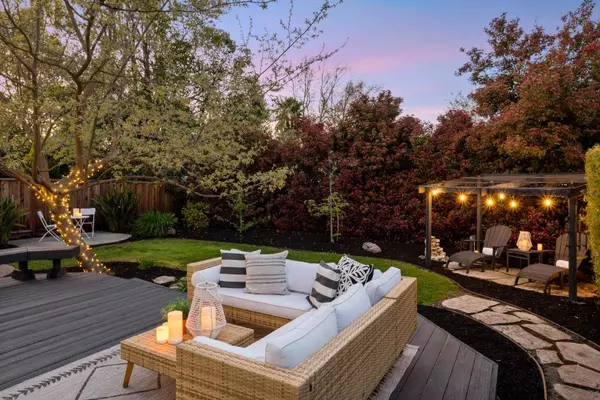 360 Flaming Oak DR, Pleasant Hill, CA 94523