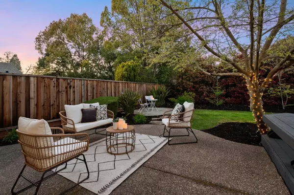 360 Flaming Oak DR, Pleasant Hill, CA 94523