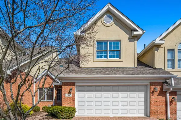 911 Chancel Circle, Glen Ellyn, IL 60137